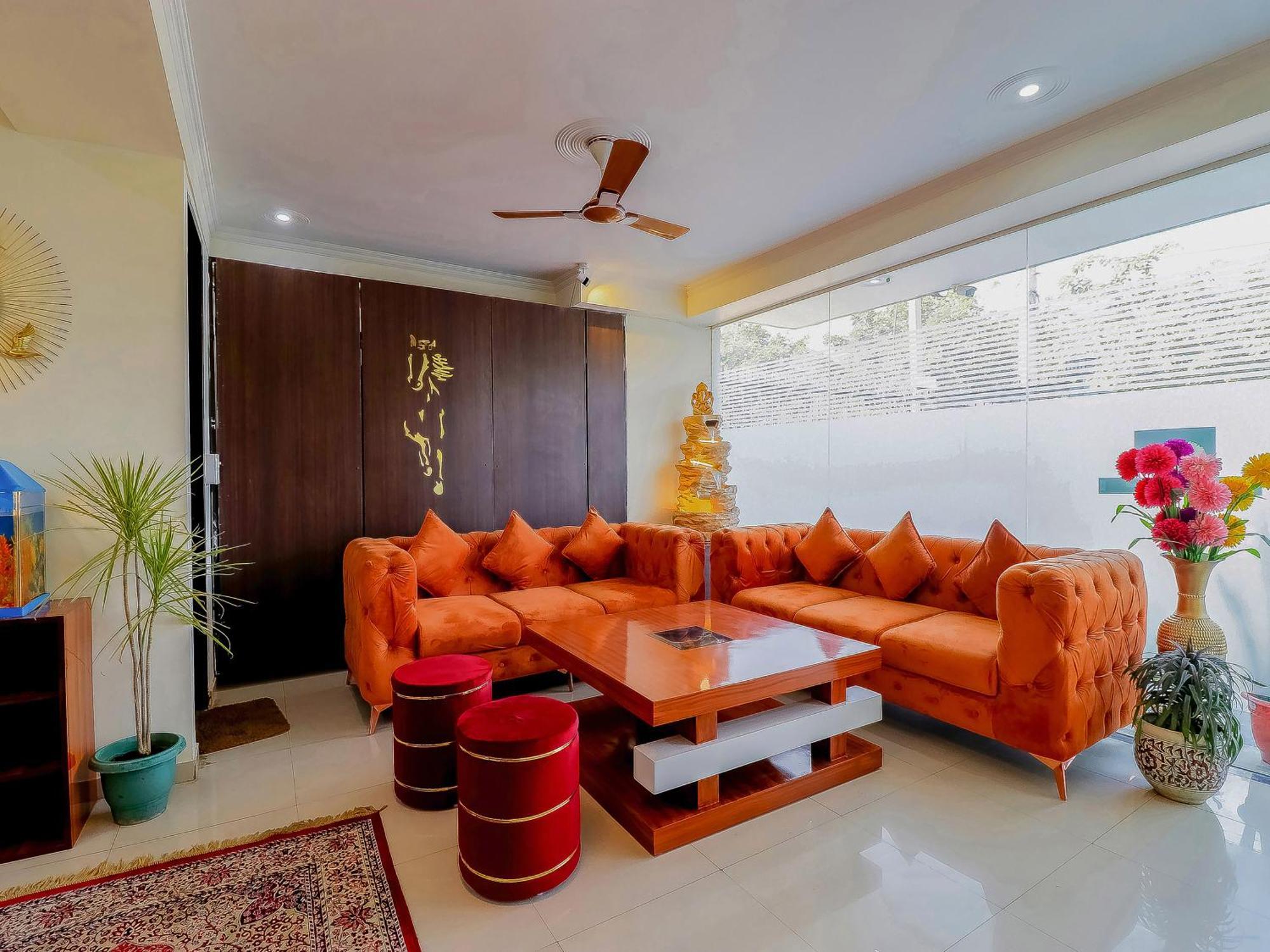 Treebo Rejoice 52 - 3Km From Huda City Metro Station Badshahpur 外观 照片