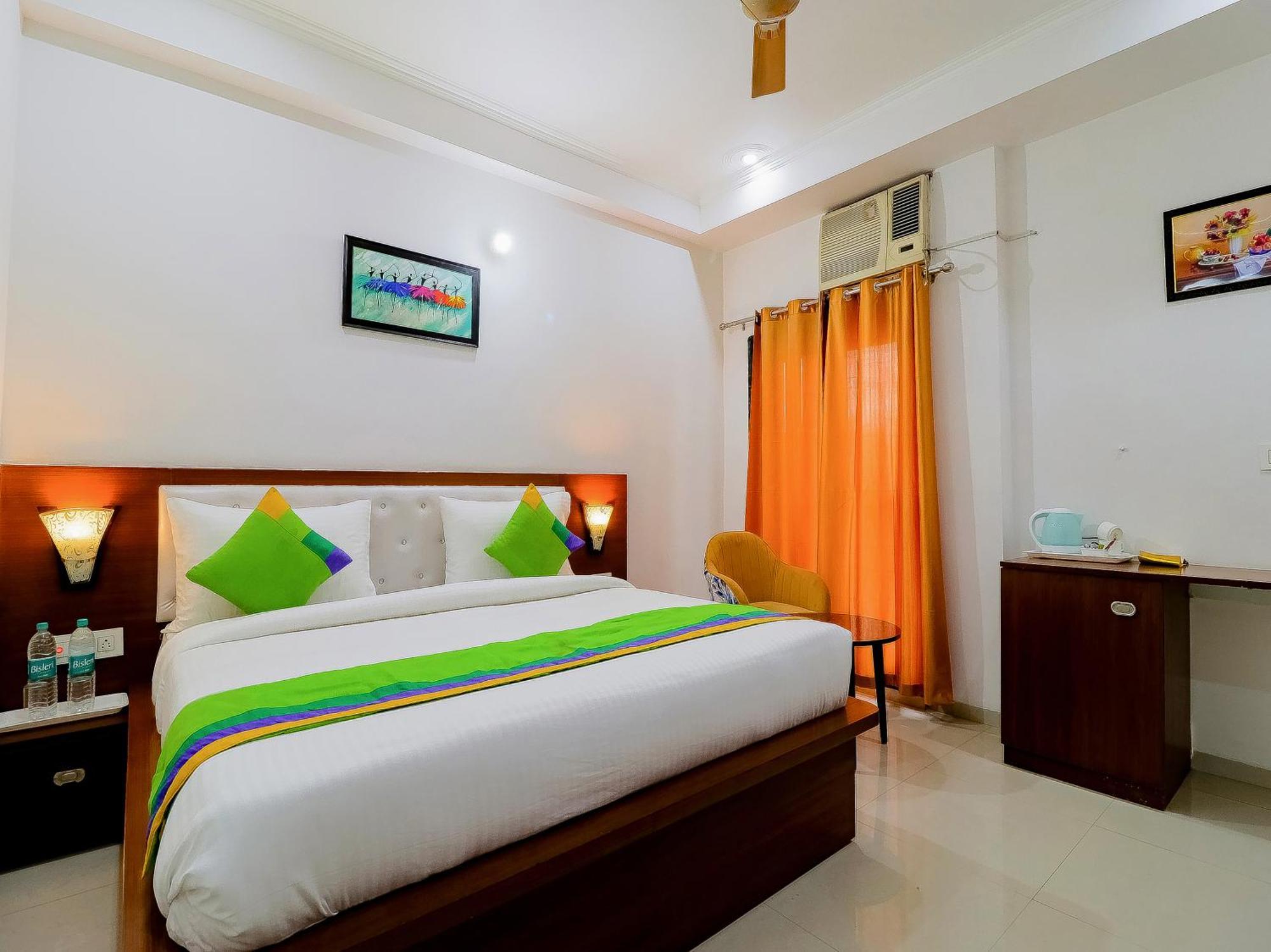 Treebo Rejoice 52 - 3Km From Huda City Metro Station Badshahpur 外观 照片